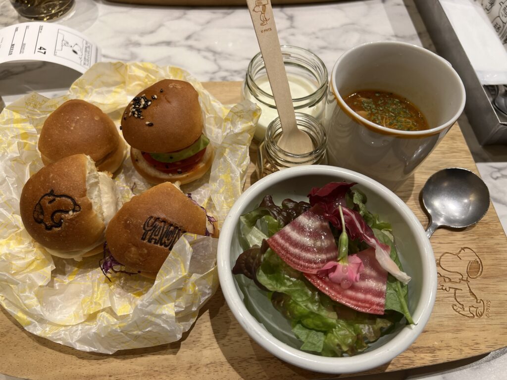 ピーナッツホテル