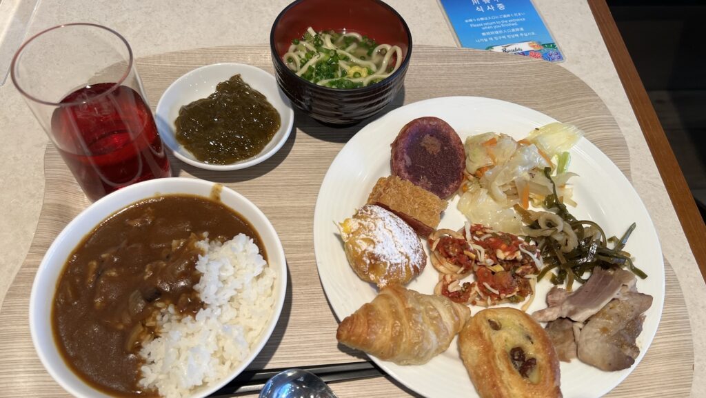 ホテル グレイスリー那覇 朝食バイキング